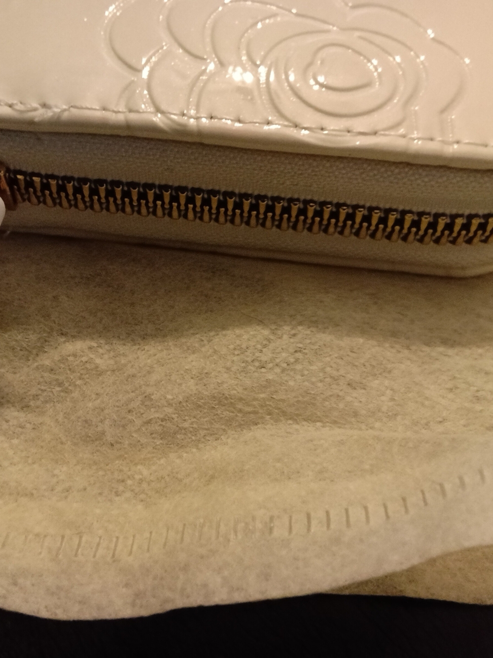 Off White Embossed Floral Patent Zip-Around Wallet - Picture 4 of 7